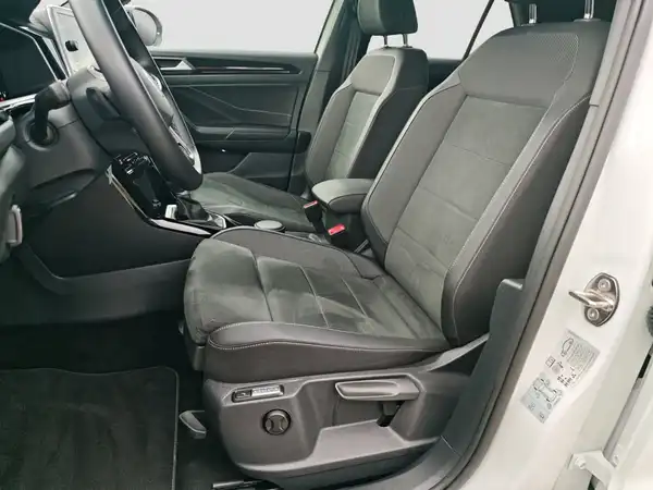 VW T-ROC (8/16)